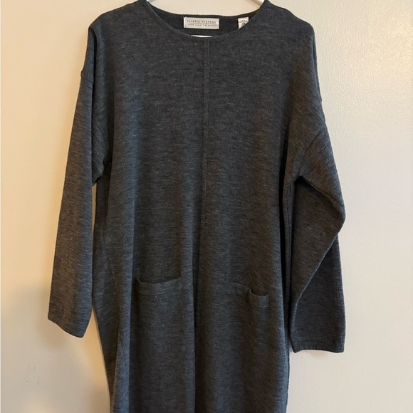 Valerie Stevens Sweaters - Valerie Stevens Charcoal Crew Neck Sweater